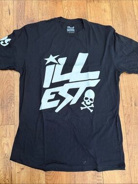 Men’s Black Short Sleeve Graphic Tee